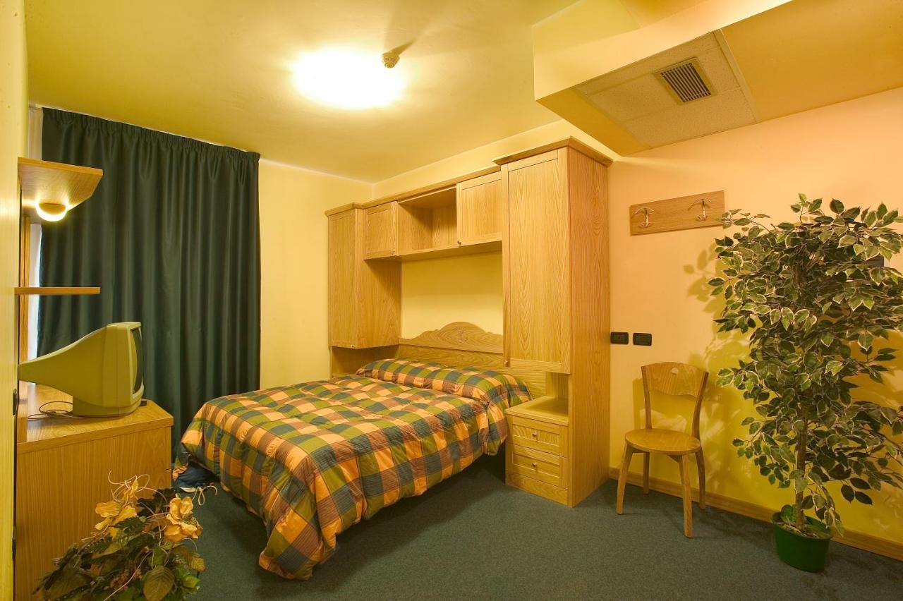Club Hotel Kristiania Сан-Массимо Экстерьер фото